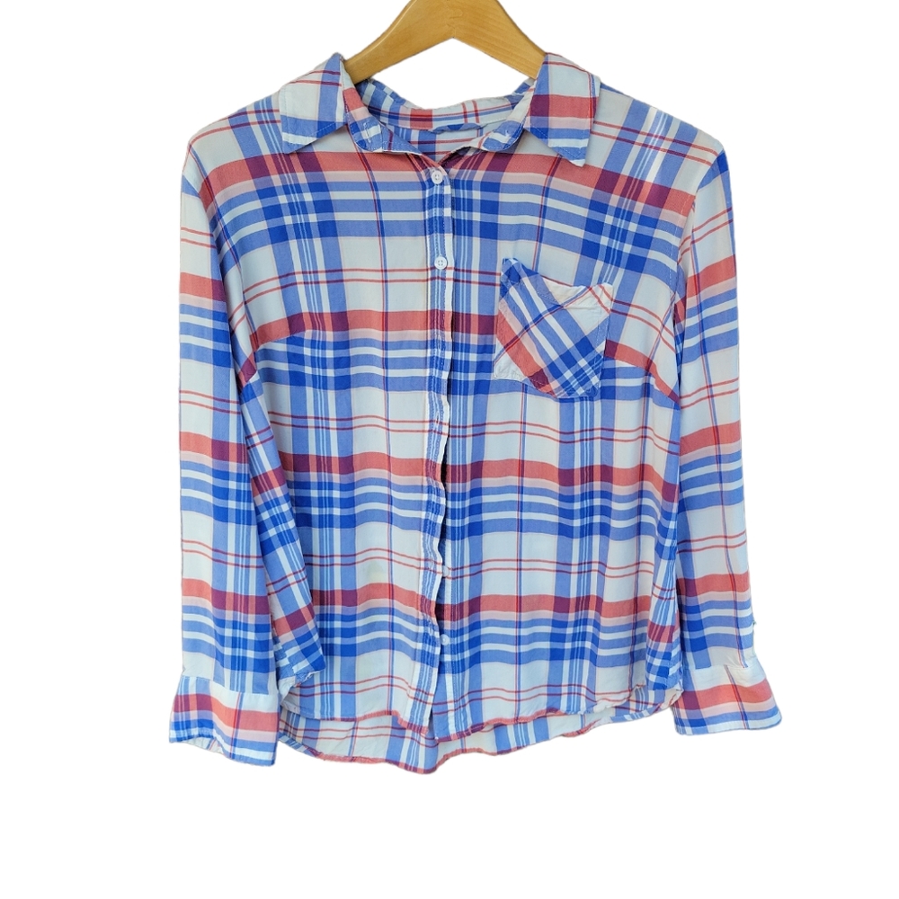 Lightweight plaid button down